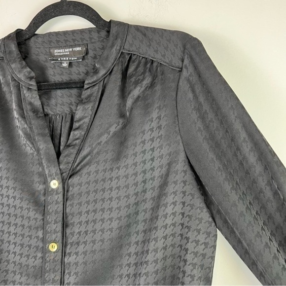 Jones New York button front top womens size 4 black long sleeve stretch - Picture 3 of 5